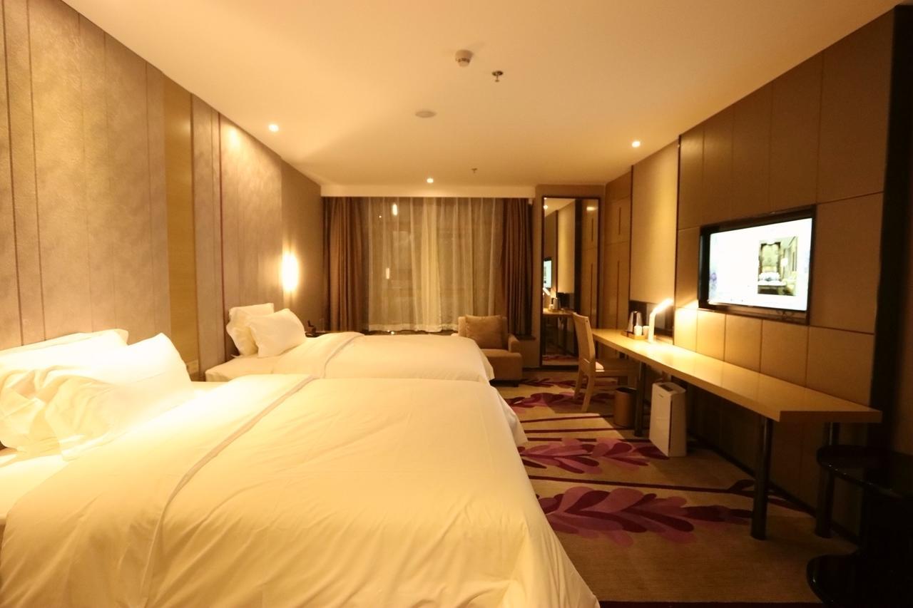 Lavande Hotel Foshan Yiwu Commodities City Екстер'єр фото
